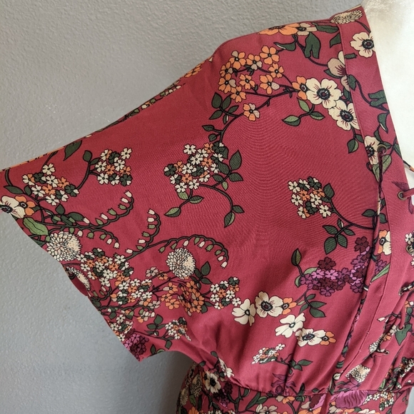 NEW WAYF Where Are You From Maroon Floral Maxi Dress Women's Size Small - Picture 11 of 16